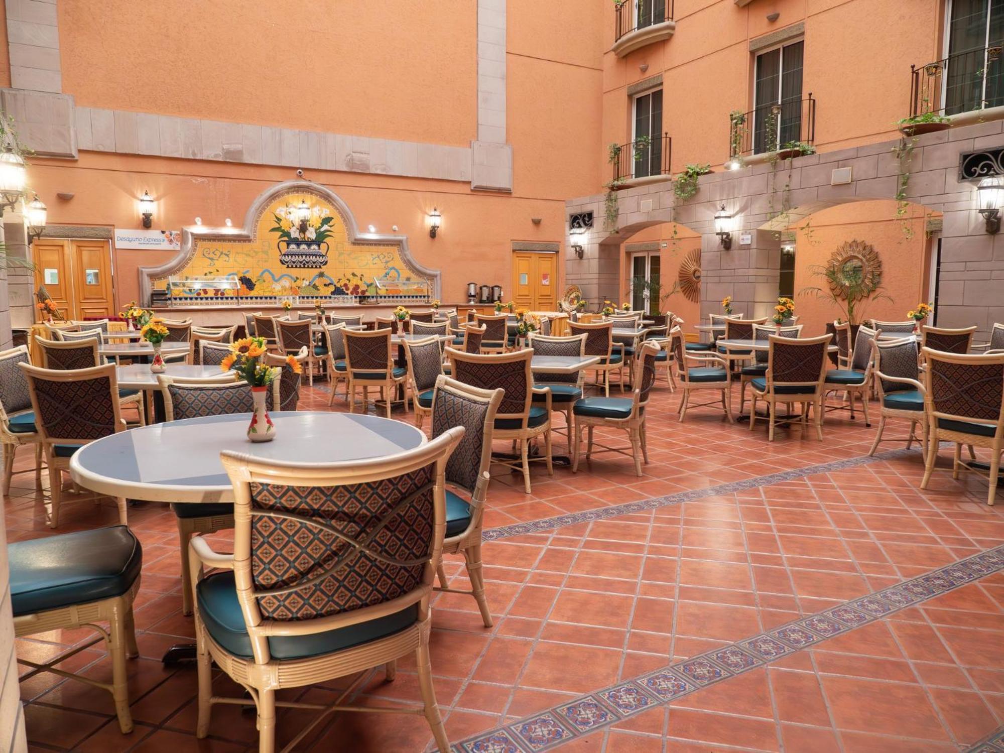 Holiday Inn Express Silao-Aeropuerto Bajio By Ihg Zewnętrze zdjęcie
