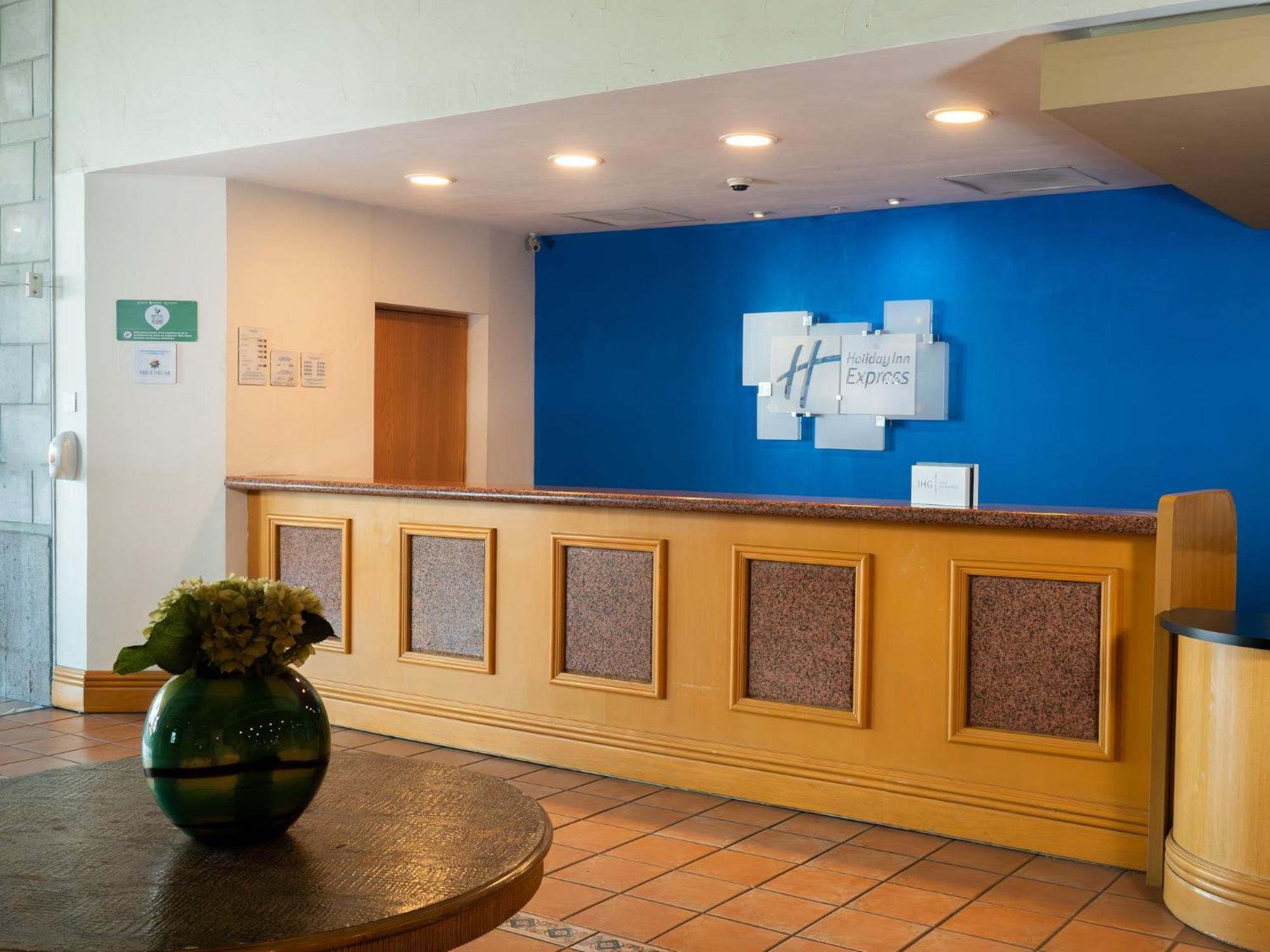 Holiday Inn Express Silao-Aeropuerto Bajio By Ihg Zewnętrze zdjęcie